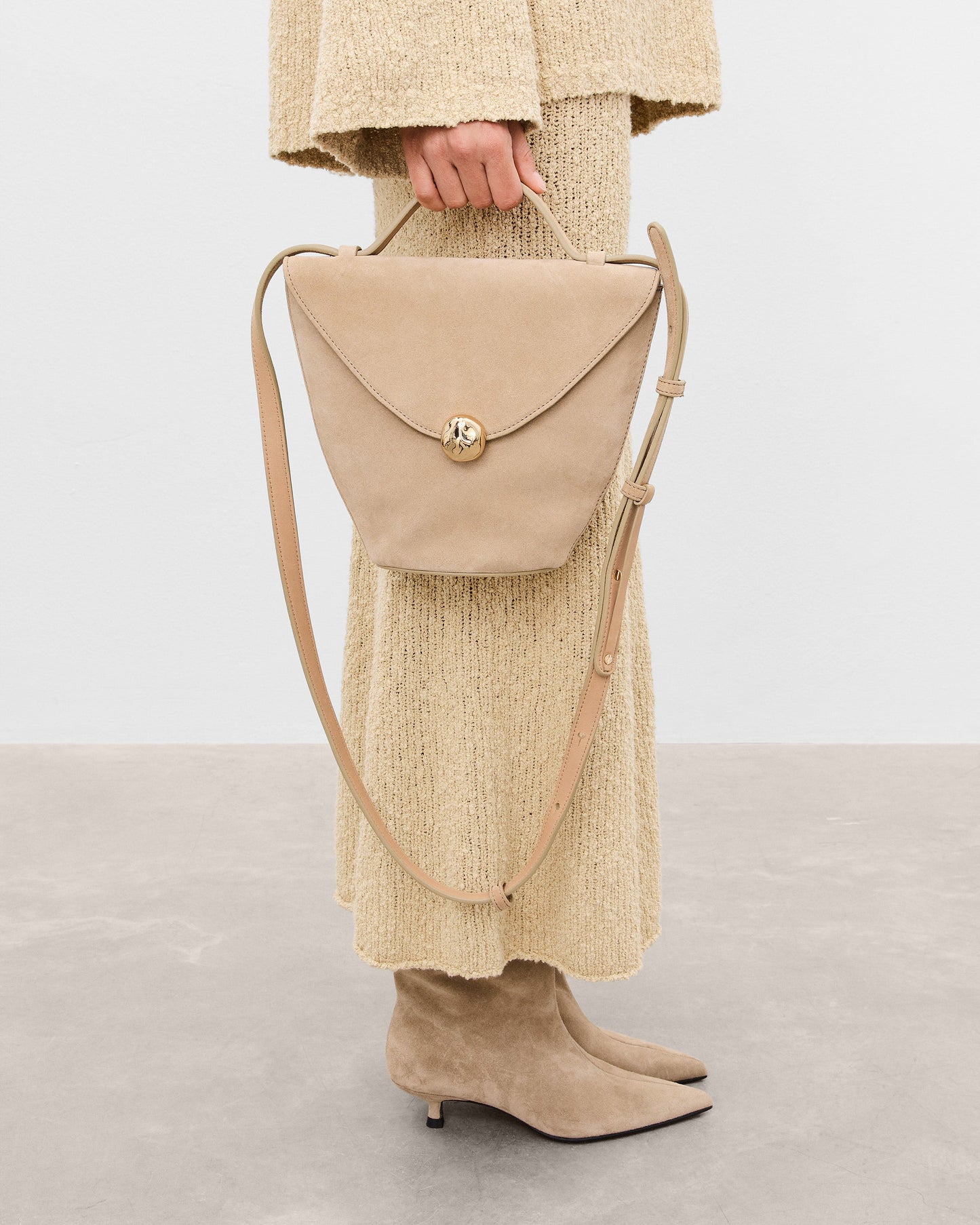 Evelina Handbag Suede Sand