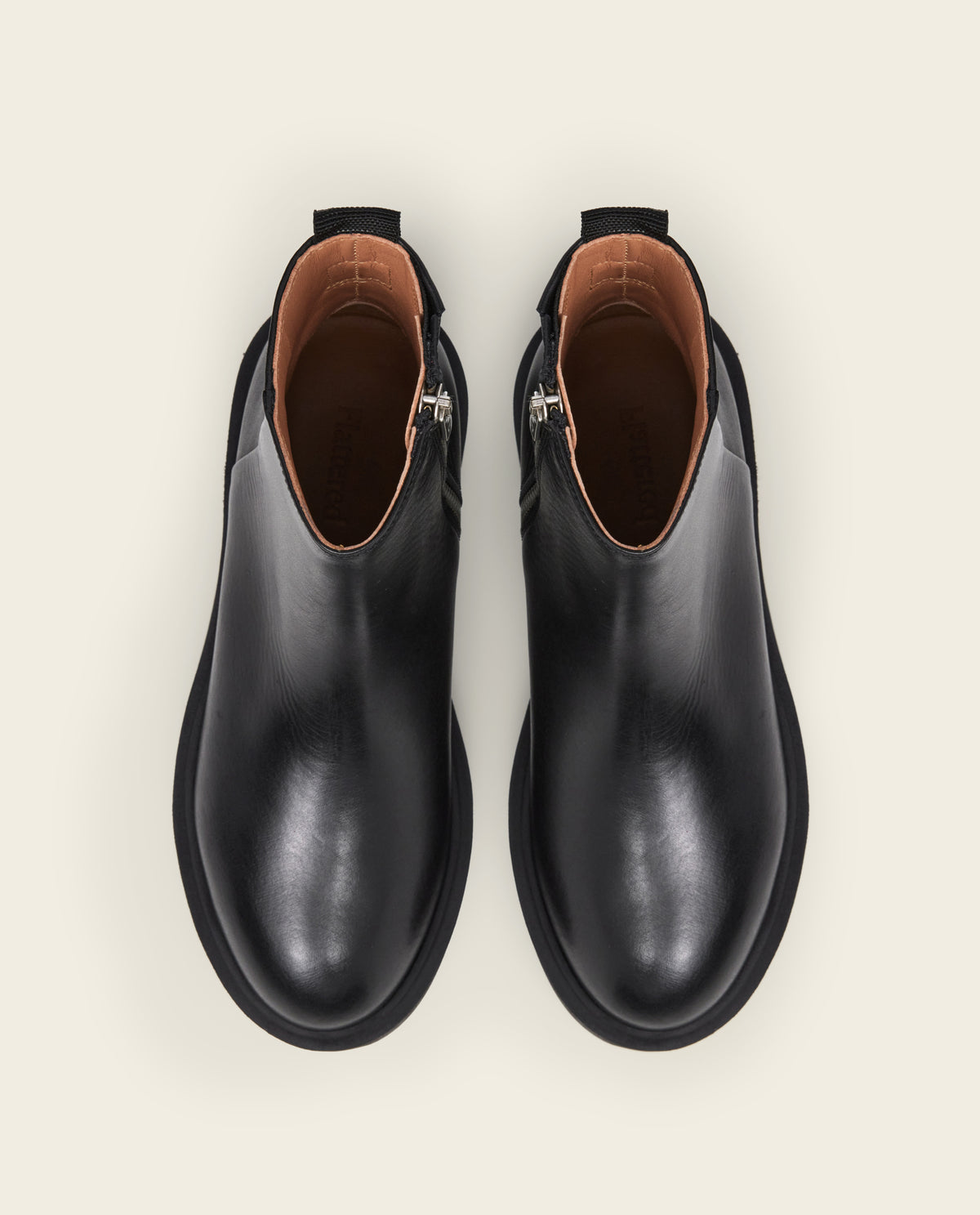 Assia Leather Black