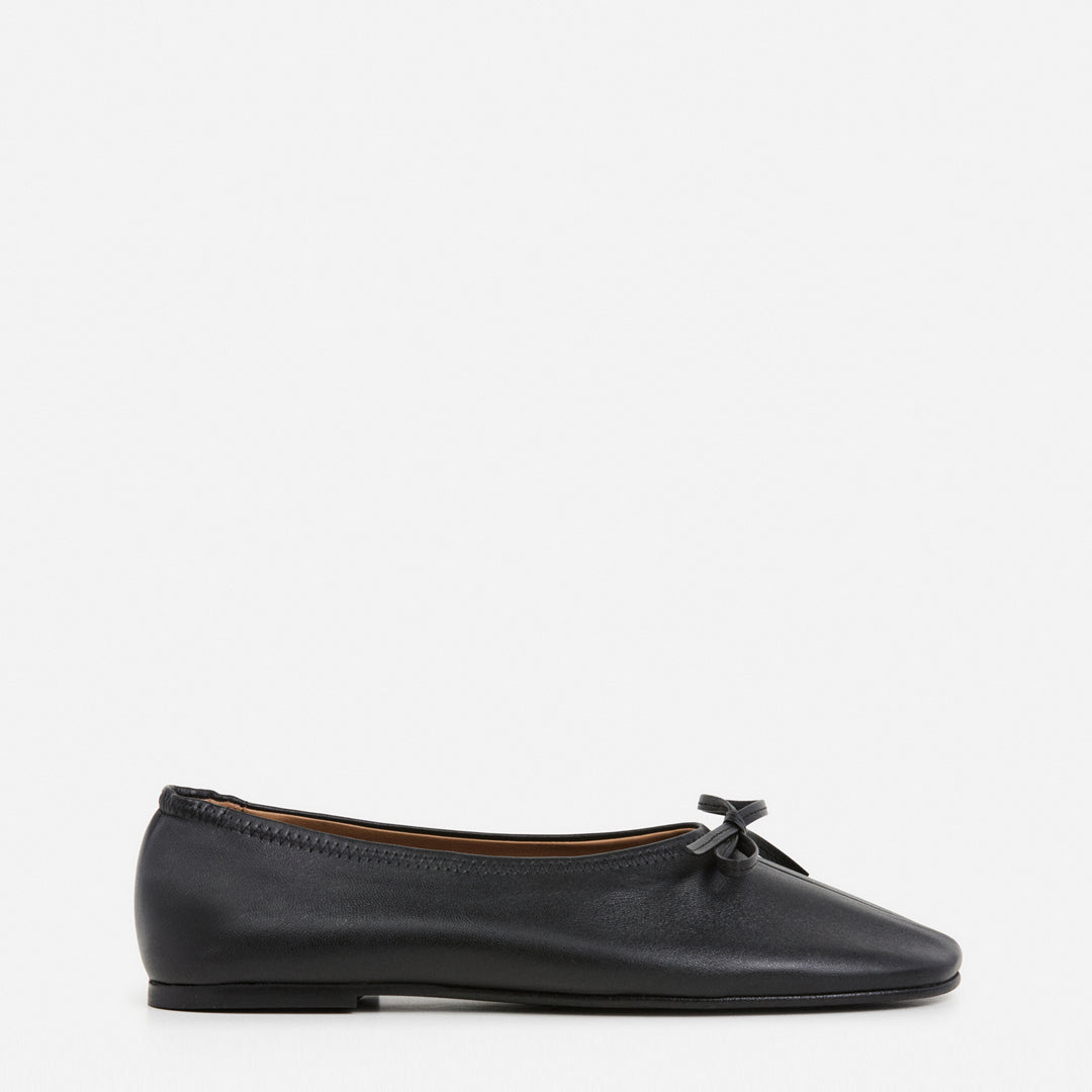 Blaise Leather Black
