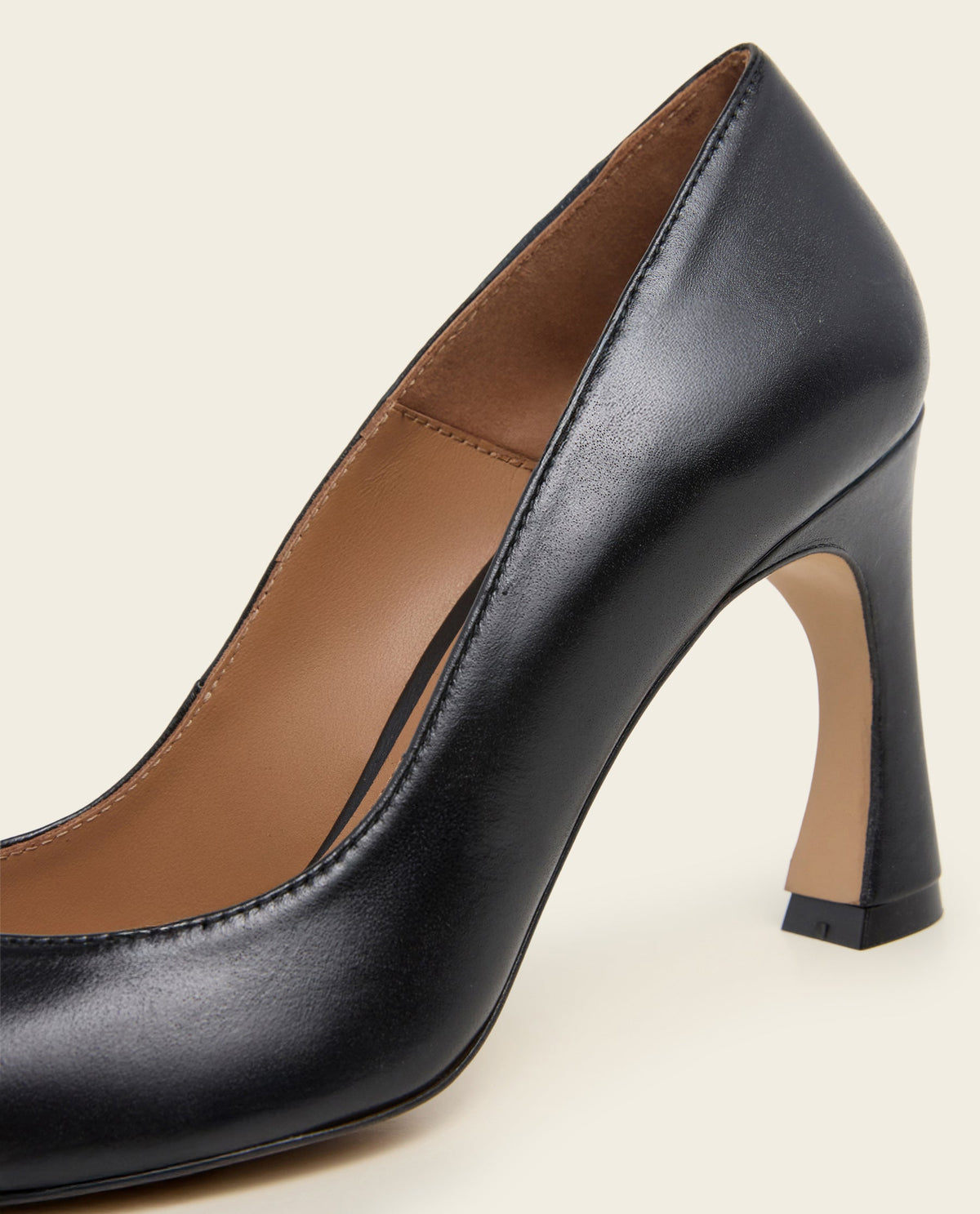 Leonie Leather Black
