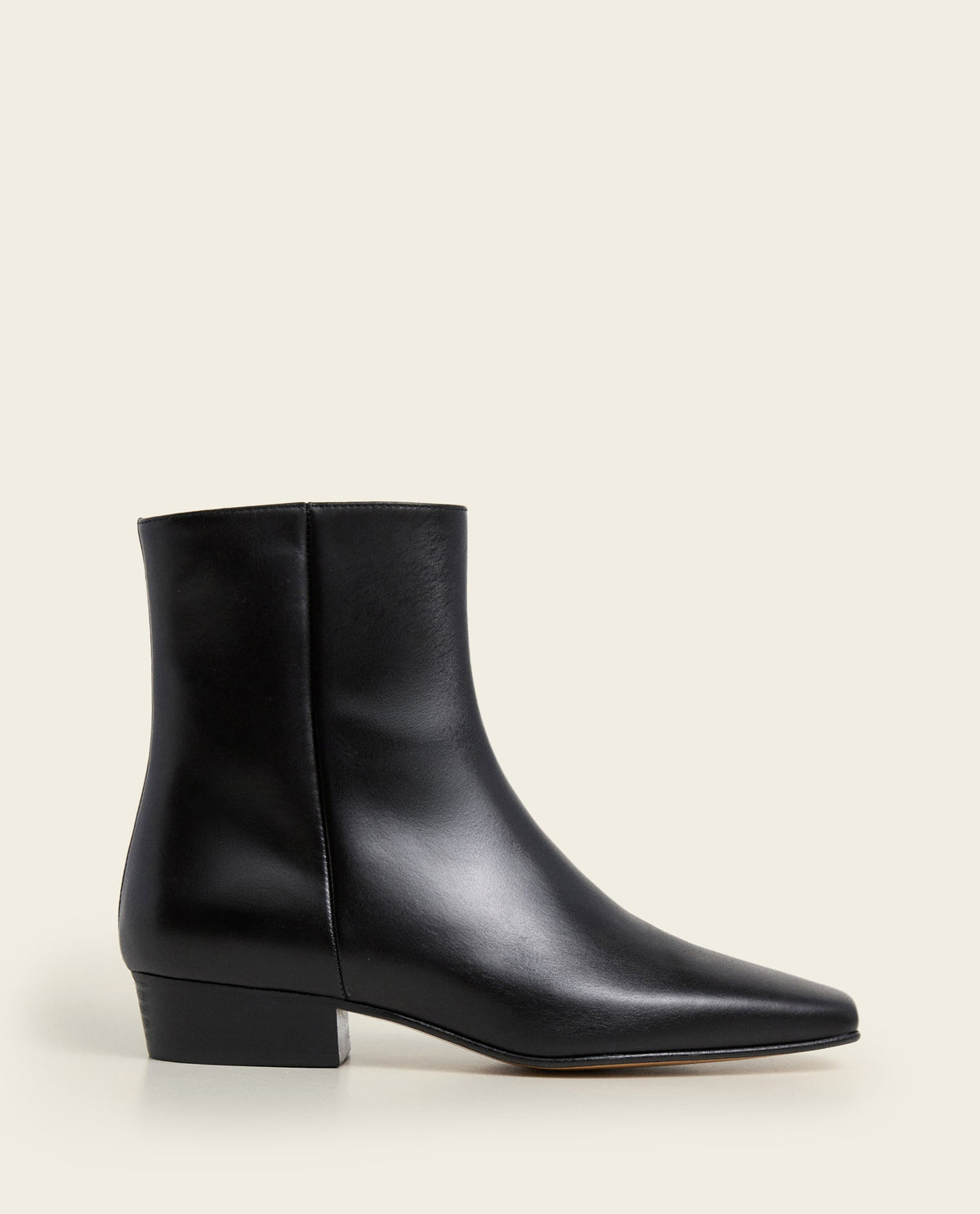 Rami Leather Black