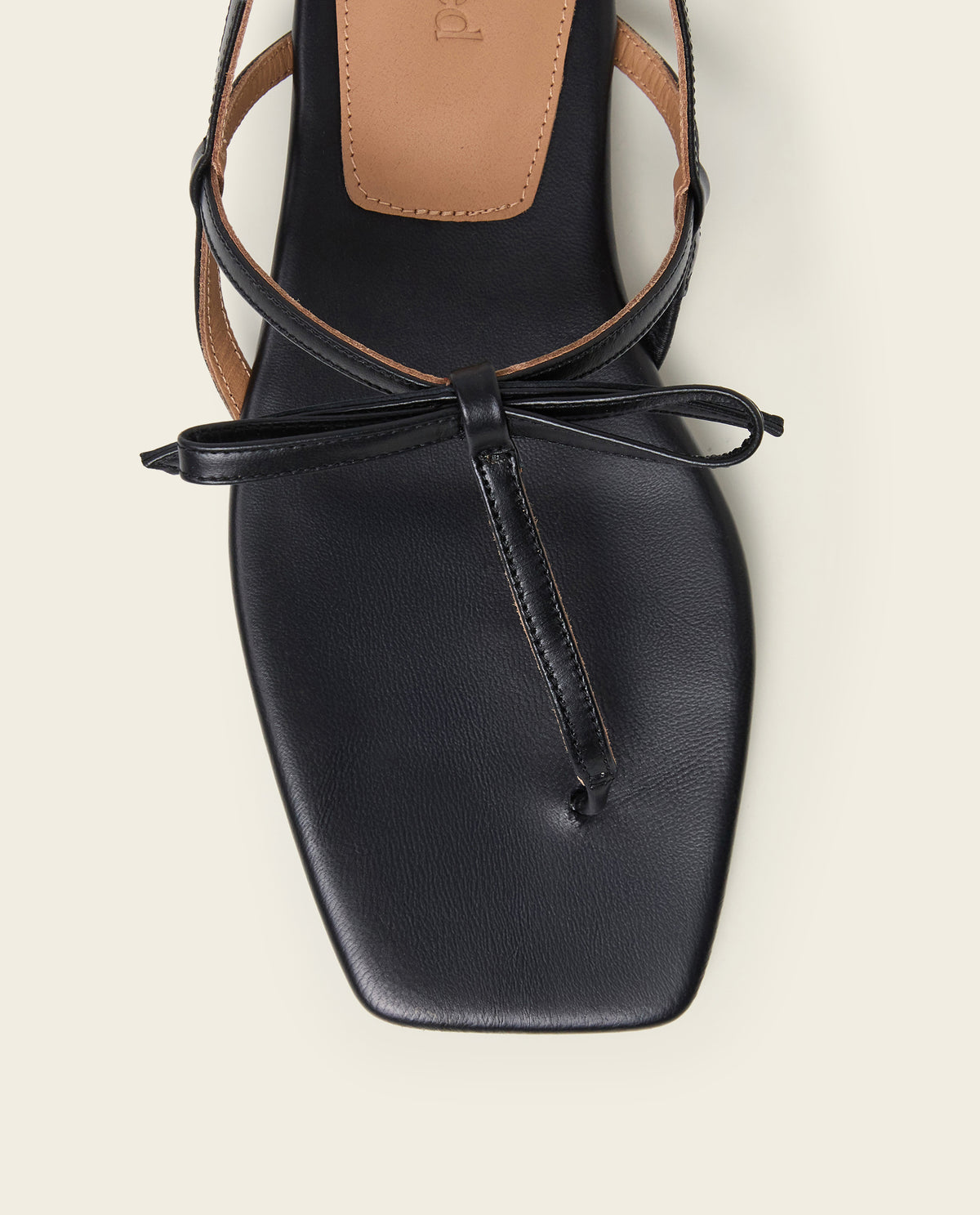 Sina Leather Black